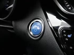 Toyota C-HR 1.8 HYBRID STYLE | A.C.C. | CAMERA | ALL-SEASON | DEALER ONDERHOUDEN!! thumbnail 32