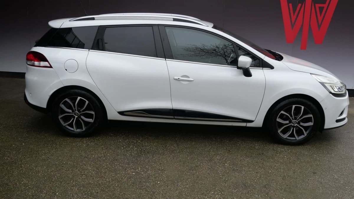 Renault Clio Estate 0.9 TCe INTENS | NAVIGATIE | CLIMA | FULL-LED | CAMERA | KEYLESS | NIEUWE APK!! — foto 1