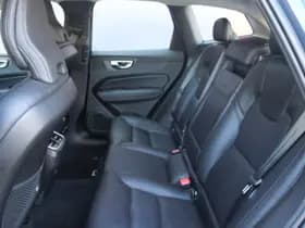 Volvo XC60 2.0 B5 INSCRIPTION | PANORAMA | LEER | H.U.D | HARMAN KARDON | 360 CAMERA | LED!! thumbnail 21