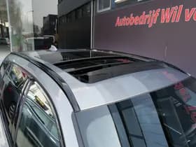 BMW 3 Serie Touring 330i HIGH EXECUTIVE | M-SPORT | PANO | H/K | LASER | TREKHAAK | 1e EIGENAAR!! thumbnail 4