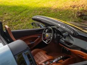 Ferrari F8 Spider 3.9 V8 HELE thumbnail 37