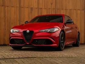 Alfa Romeo Romeo Giulia 2.9 V6 Quadrifoglio MY25 thumbnail 13