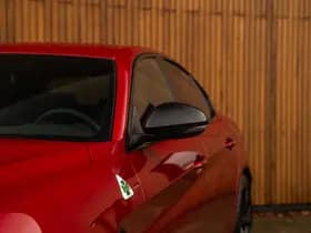 Alfa Romeo Romeo Giulia 2.9 V6 Quadrifoglio MY25 thumbnail 15