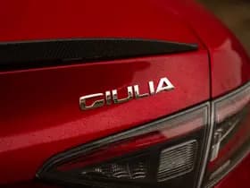 Alfa Romeo Romeo Giulia 2.9 V6 Quadrifoglio MY25 thumbnail 24