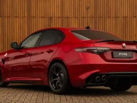 Alfa Romeo Romeo Giulia 2.9 V6 Quadrifoglio MY25 thumbnail 6