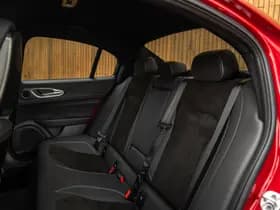 Alfa Romeo Romeo Giulia 2.9 V6 Quadrifoglio MY25 thumbnail 9