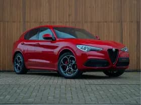 Alfa Romeo Romeo Stelvio 2.0T AWD Veloce 320pk thumbnail 2