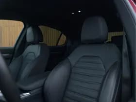 Alfa Romeo Romeo Stelvio 2.0T AWD Veloce 320pk thumbnail 8