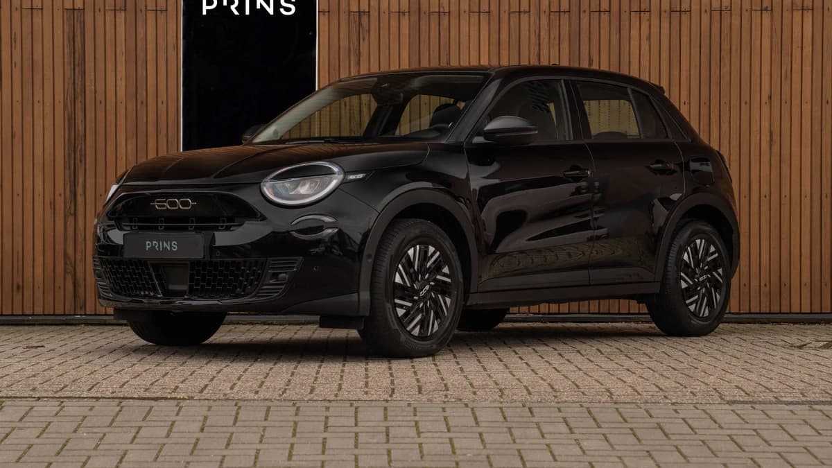 Fiat 600 1.2 Hybrid Urban 145pk — foto 1