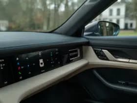 Porsche Taycan Turbo S 93 kWh thumbnail 38