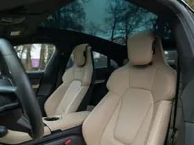 Porsche Taycan Turbo S 93 kWh thumbnail 8