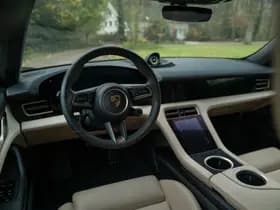 Porsche Taycan Turbo S 93 kWh thumbnail 10