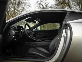 Aston Martin Vantage 4.0 V8 thumbnail 8