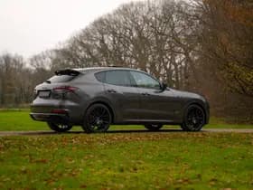Maserati Levante 3.0 V6 S AWD 430pk GranSport Facelift thumbnail 6