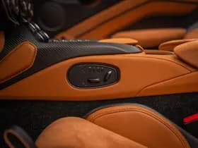 Aston Martin V12 Vantage Roadster | Nr. 211/249 | Pentland Green by Q | Briljant! thumbnail 51