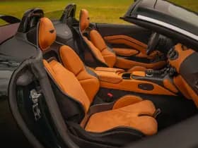 Aston Martin V12 Vantage Roadster | Nr. 211/249 | Pentland Green by Q | Briljant! thumbnail 10