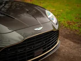 Aston Martin Vanquish | Minotaur Green | Bronze dreamlines thumbnail 15