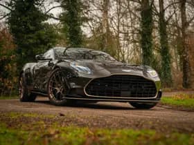 Aston Martin Vanquish | Minotaur Green | Bronze dreamlines thumbnail 29