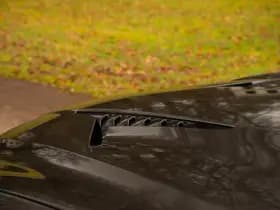 Aston Martin Vanquish | Minotaur Green | Bronze dreamlines thumbnail 32