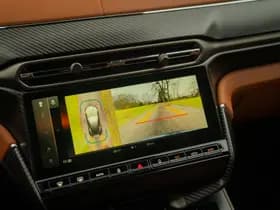 Aston Martin Vanquish | Minotaur Green | Bronze dreamlines thumbnail 45