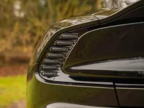 Aston Martin Vanquish | Minotaur Green | Bronze dreamlines thumbnail 50