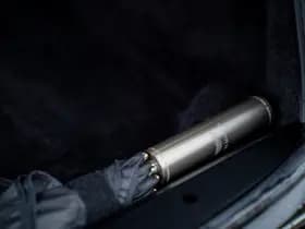 Aston Martin Vanquish | Minotaur Green | Bronze dreamlines thumbnail 55