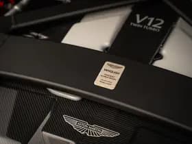 Aston Martin Vanquish | Minotaur Green | Bronze dreamlines thumbnail 56