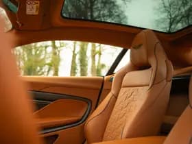 Aston Martin Vanquish | Minotaur Green | Bronze dreamlines thumbnail 62