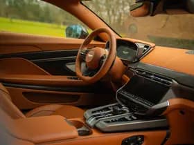 Aston Martin Vanquish | Minotaur Green | Bronze dreamlines thumbnail 67