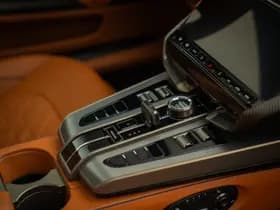 Aston Martin Vanquish | Minotaur Green | Bronze dreamlines thumbnail 68