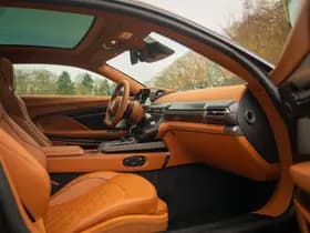 Aston Martin Vanquish | Minotaur Green | Bronze dreamlines thumbnail 70