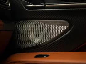 Aston Martin Vanquish | Minotaur Green | Bronze dreamlines thumbnail 80