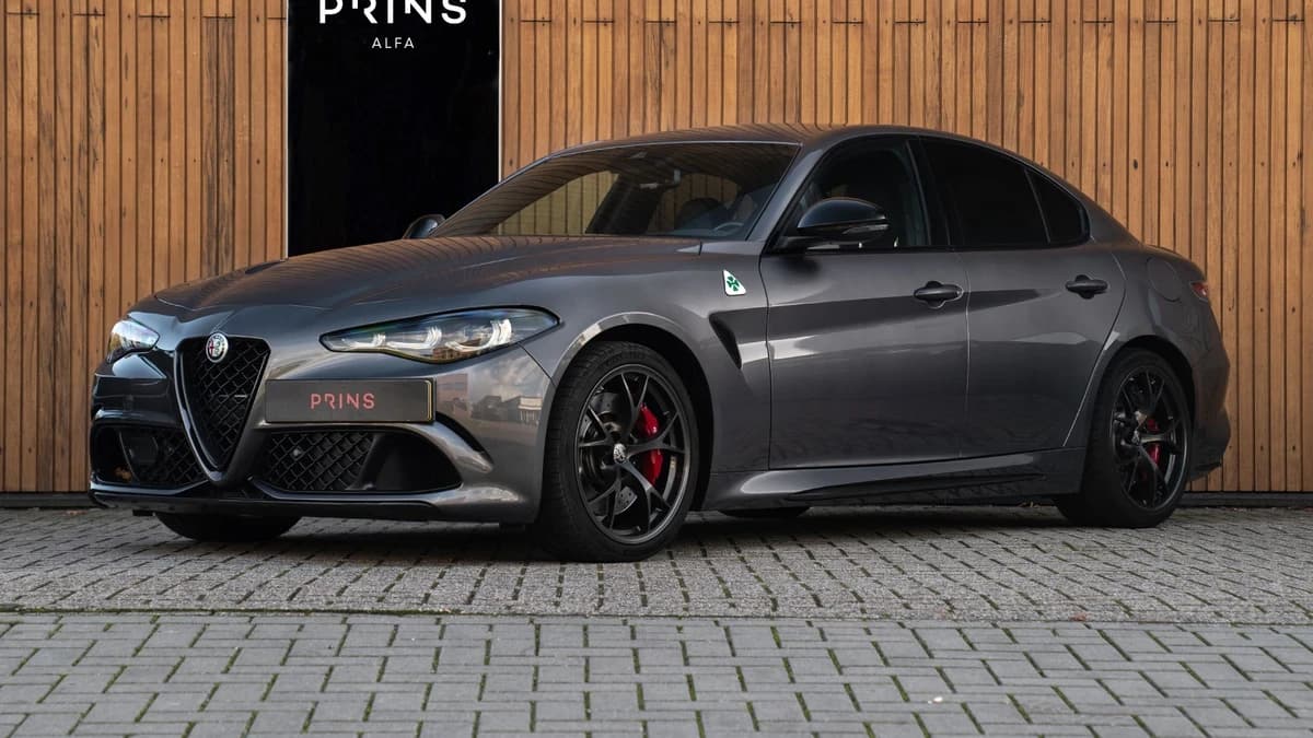 Alfa Romeo Romeo Giulia 2.9 V6 Quadrifoglio MY25 — foto 1