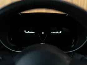 Alfa Romeo Romeo Giulia 2.9 V6 Quadrifoglio MY25 thumbnail 11