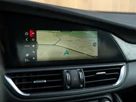 Alfa Romeo Romeo Giulia 2.9 V6 Quadrifoglio MY25 thumbnail 12