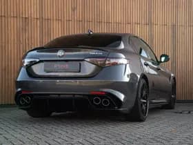 Alfa Romeo Romeo Giulia 2.9 V6 Quadrifoglio MY25 thumbnail 19