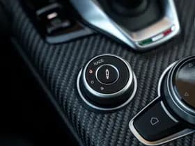 Alfa Romeo Romeo Giulia 2.9 V6 Quadrifoglio MY25 thumbnail 23