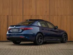 Alfa Romeo Romeo Giulia 2.0T B-Tech thumbnail 4