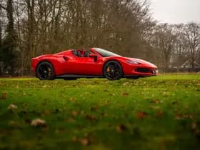 Ferrari 296 GTS 3.0 V6 thumbnail 3