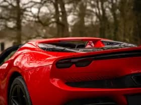 Ferrari 296 GTS 3.0 V6 thumbnail 32