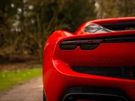 Ferrari 296 GTS 3.0 V6 thumbnail 34