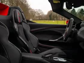 Ferrari 296 GTS 3.0 V6 thumbnail 9