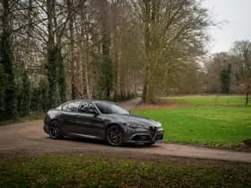 Alfa Romeo Romeo Giulia 2.9 V6 Quadrifoglio MY25 thumbnail 13