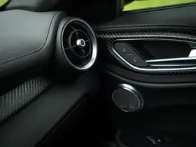 Alfa Romeo Romeo Giulia 2.9 V6 Quadrifoglio MY25 thumbnail 47