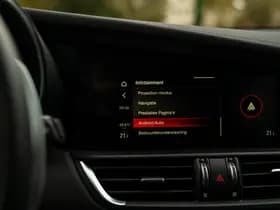 Alfa Romeo Romeo Giulia 2.9 V6 Quadrifoglio MY25 thumbnail 46