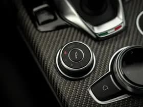 Alfa Romeo Romeo Giulia 2.9 V6 Quadrifoglio MY26 thumbnail 44