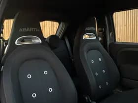 Abarth 595 70th Anniversary thumbnail 28