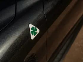 Alfa Romeo Romeo Giulia 2.9 V6 Quadrifoglio thumbnail 24