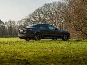 Alfa Romeo Romeo Giulia 2.9 V6 Quadrifoglio thumbnail 4