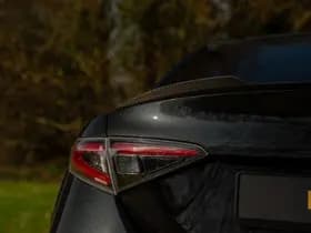 Alfa Romeo Romeo Giulia 2.9 V6 Quadrifoglio thumbnail 32